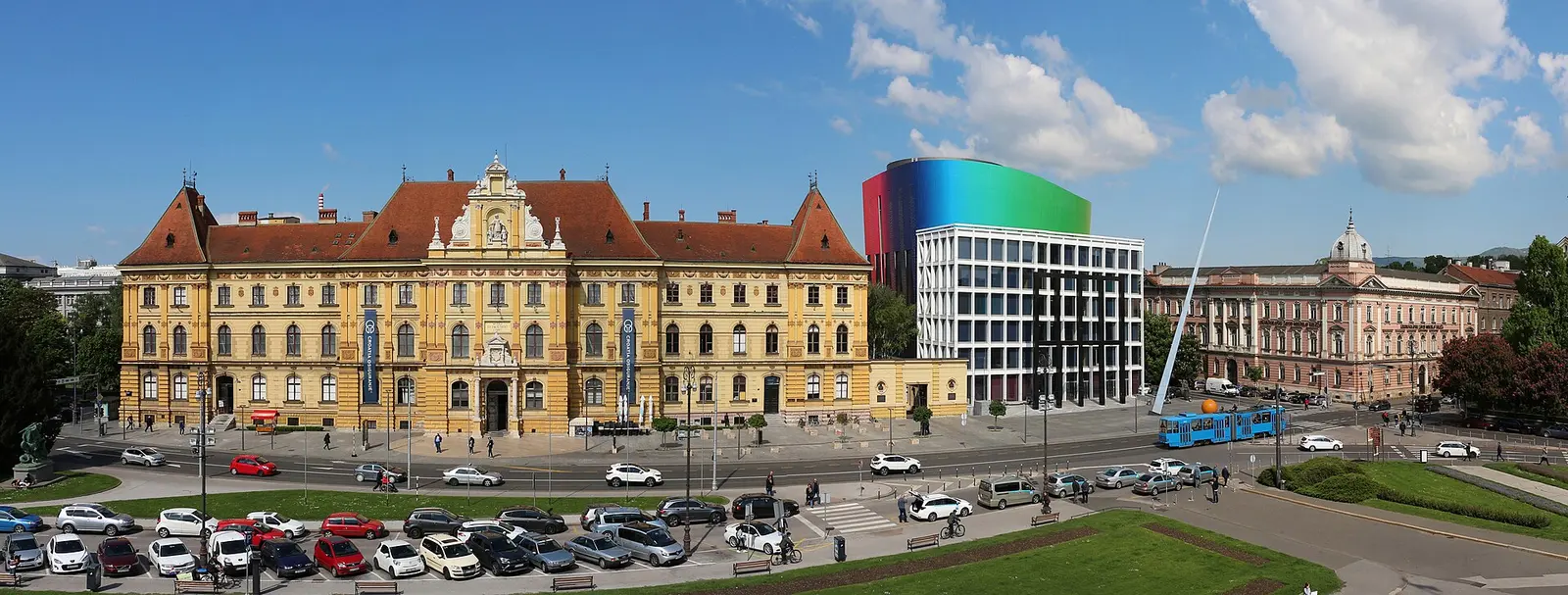 Museum of Arts and Crafts facade across Republic of Croatia Square